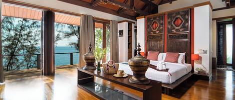 Villa, 6 habitaciones | 6 habitaciones y caja de seguridad en la habitación