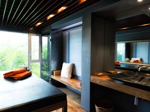 4 bedrooms, in-room safe, individually decorated, individually furnished - Villa Napalai (Choeng Thale)