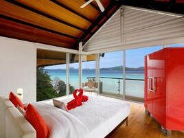 别墅, 5 间卧室 | 5 多间卧室、特色装修、特色家居、办公桌