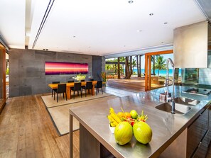 Villa, 5 Bedrooms | In-room dining - Grand Villa Noi (Takua Thung)