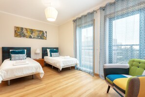 3 bedrooms, iron/ironing board, free WiFi, bed sheets