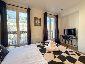 5 chambres, fer et planche à repasser, accès au Wi-Fi (inclus)