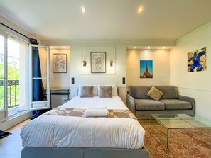 5 bedrooms, iron/ironing board, free WiFi, bed sheets - 102 - Urban Opera Picasso (París)