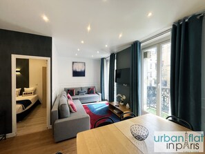 Living area - Urban Flat 24 - Charming  Home in Paris (París)