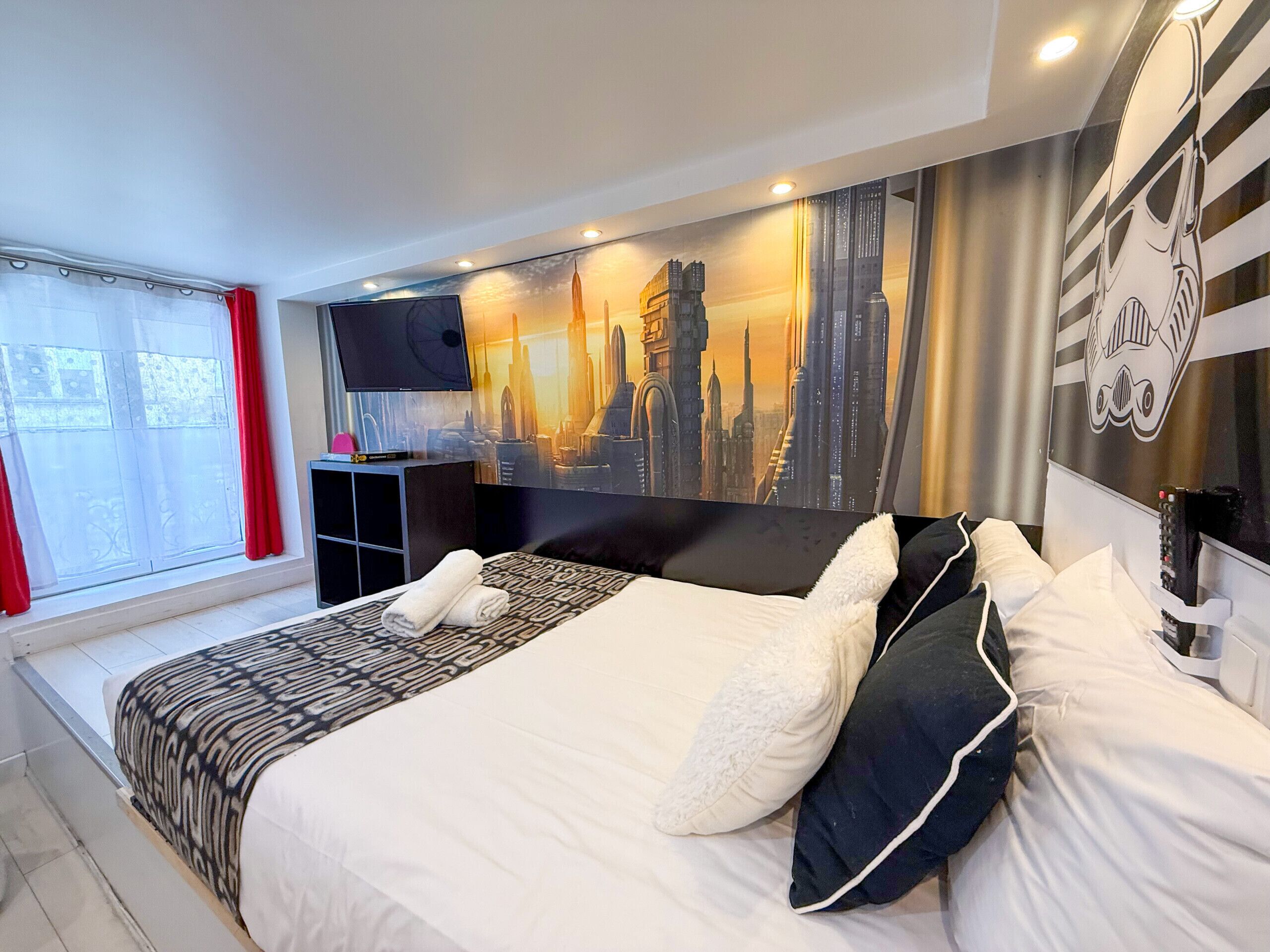 2 slaapkamers, een strijkplank/strijkijzer, gratis wifi, beddengoed