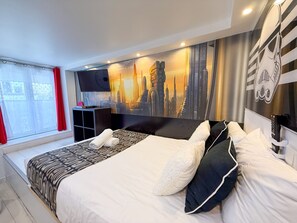 2 bedrooms, iron/ironing board, free WiFi, bed sheets