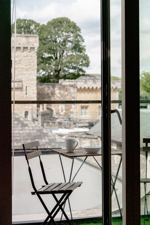 Balcony view - Oxford Castle View Apartment (Oxford)