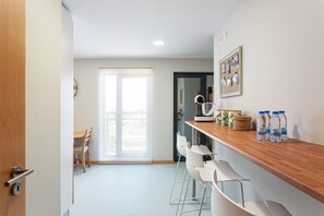 Interior - Luxury 2-Bedroom Apartment with Rooftop Pool, Village Marina, Olhão (Olhão)