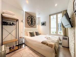 1 bedroom, iron/ironing board, free WiFi, bed sheets