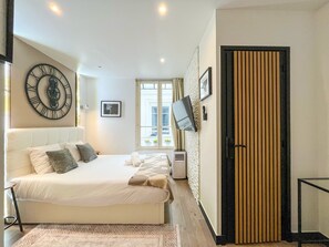 1 bedroom, iron/ironing board, free WiFi, bed sheets - Urban Flat 21 - Modern Duplex in Montorgueil (París)