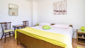 Căn hộ (Three Bedroom Apartment) | 3 phòng ngủ 