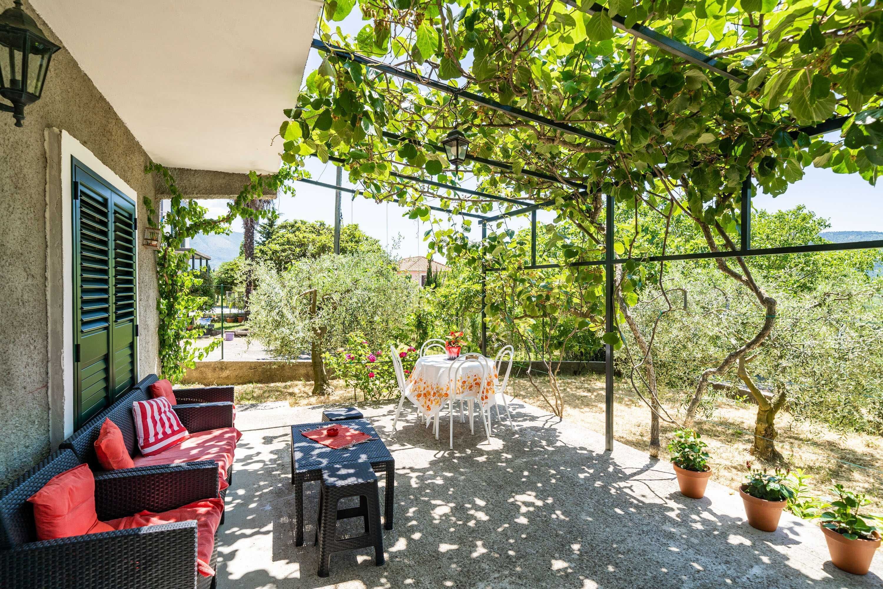 Apartment (Three Bedroom Apartment) | Terrace/patio