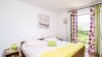 Appartement (Three Bedroom Apartment) | 3 chambres