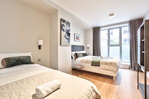 4 chambres, fer et planche à repasser, Wi-Fi gratuit, draps fournis