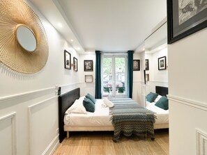 Iron/ironing board, free WiFi, bed sheets - Urban Flat 112 - Urban Atelier Saint Michel (París)