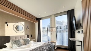4 chambres, fer et planche à repasser, accès au Wi-Fi (inclus)