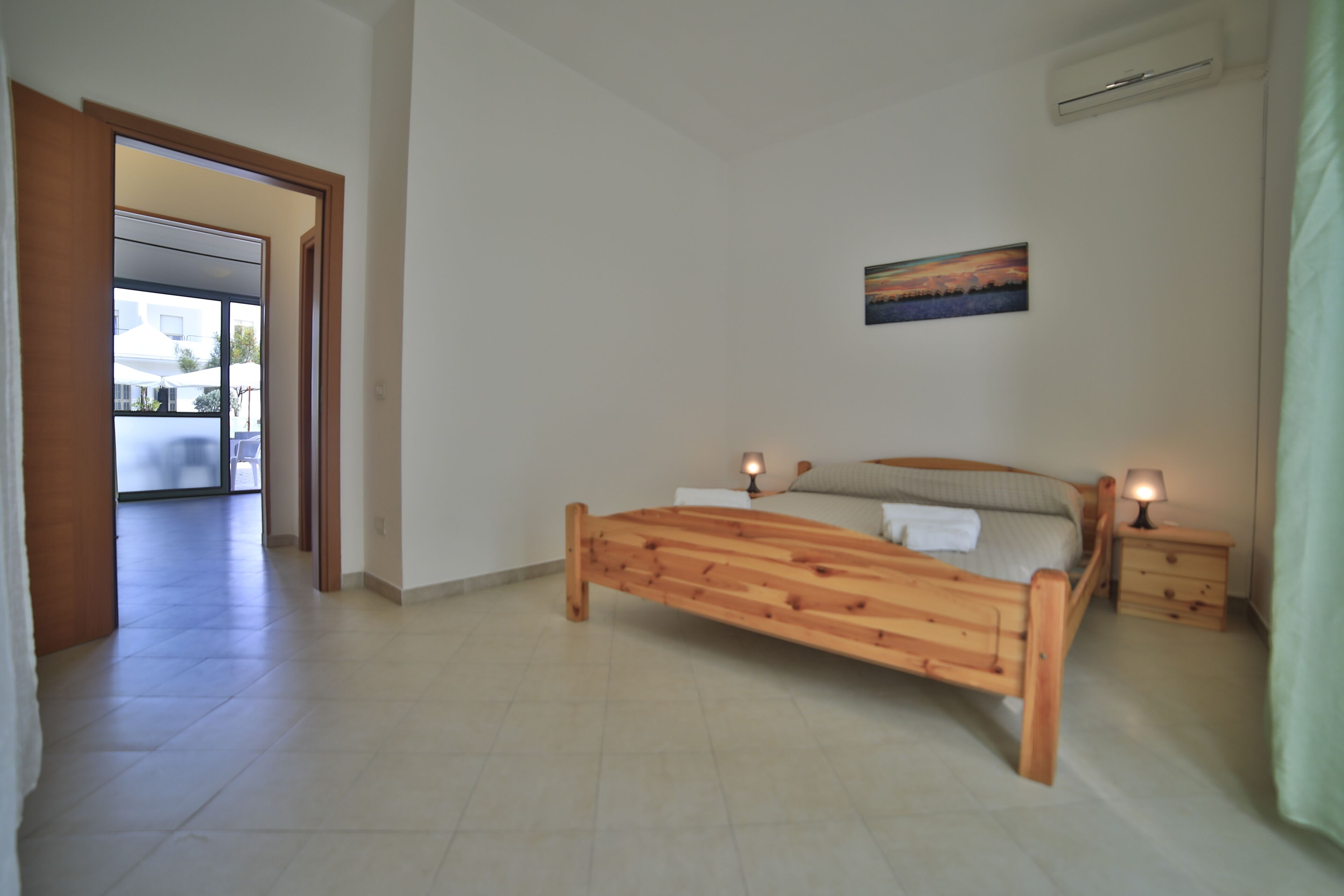 1 chambre, lit parapluie, Wi-Fi gratuit, draps fournis