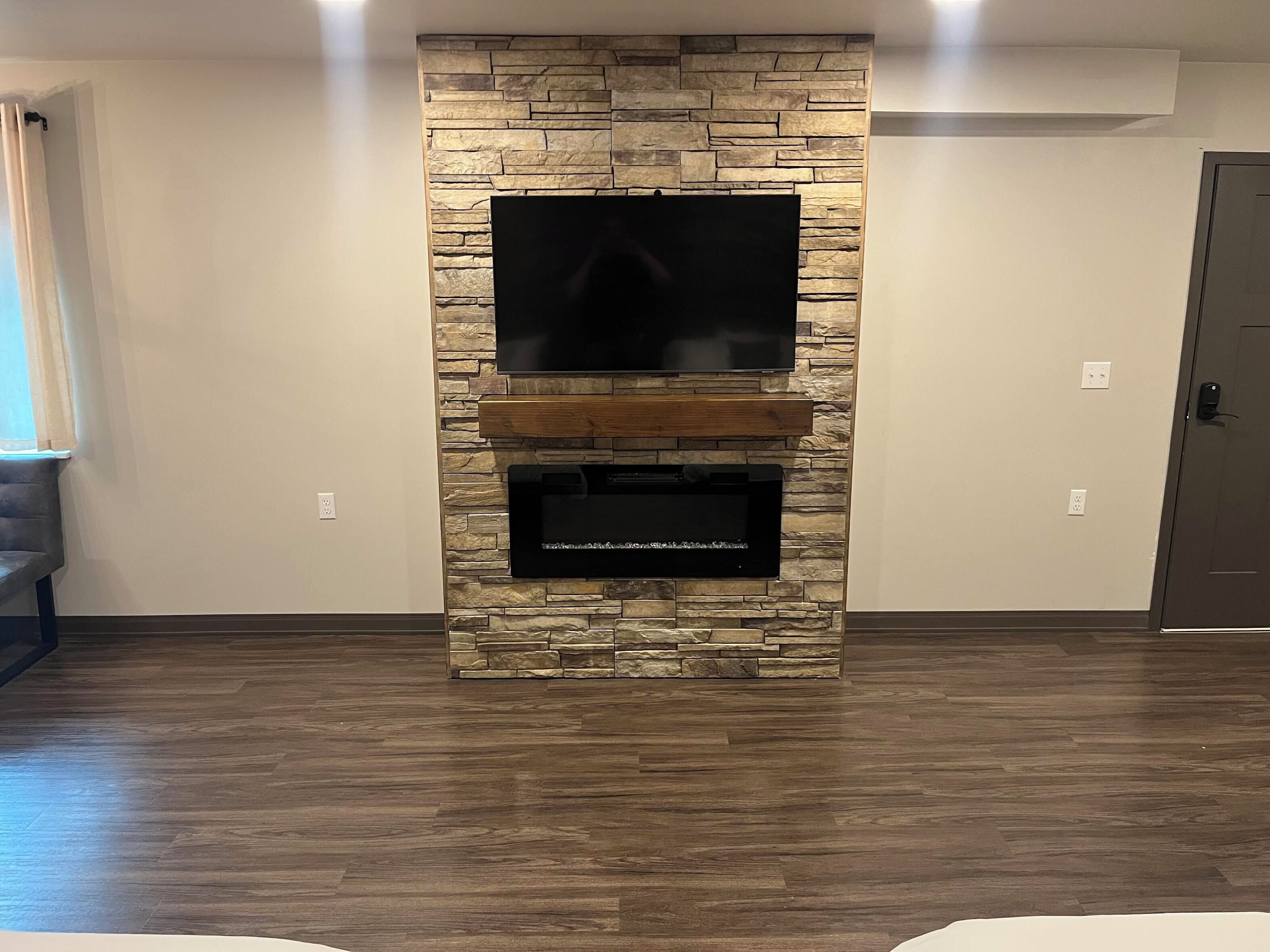 디럭스 더블룸 | 노트북 작업 공간, 방음 설비, 무료 WiFi, 침대 시트