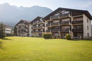 Exterior - Modern 3-room apartment Alpenzauber with panoramic mountain views (Garmisch-Partenkirchen)