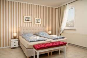 4 bedrooms, travel cot, free WiFi, bed sheets - Ferienhaus Ferienwohnung Usedom Koserow 8 Personen Ostsee Mecklenburg Vorpommern (Koserow)