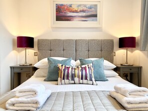 总统公寓 | 3 多间卧室、埃及棉床单、高档床上用品、笔记本电脑工作区