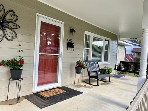 Snowie view porch house 