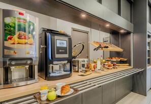 Daily buffet breakfast for a fee