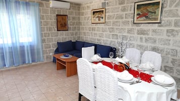 Apartment (Two Bedroom Apartment with Balcony) | Interior