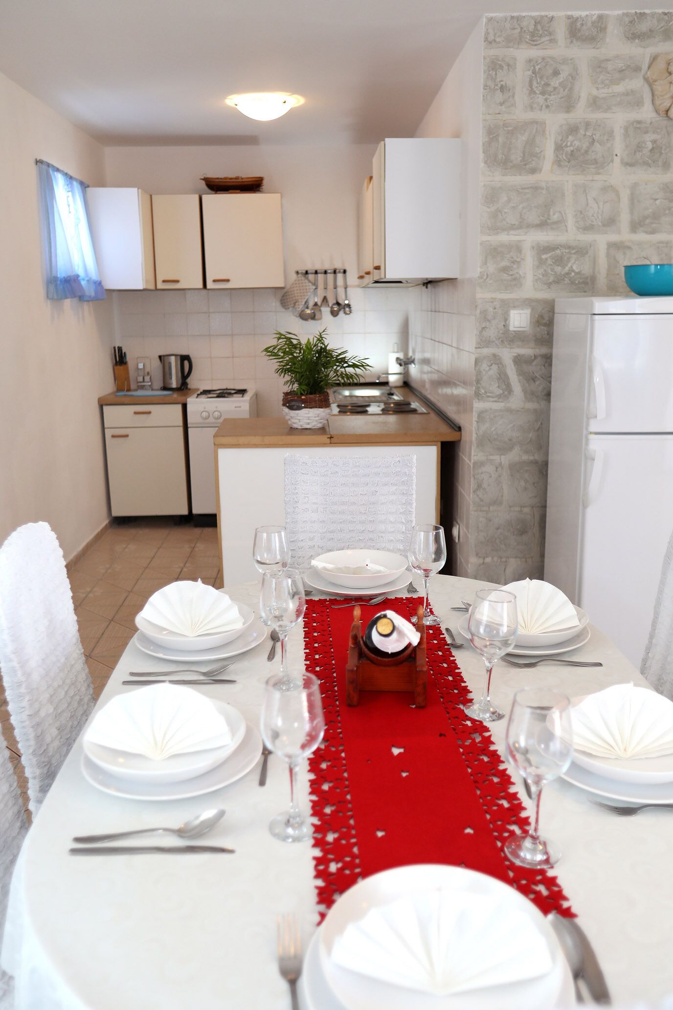 Apartment (Two Bedroom Apartment with Balcony) | Dining room