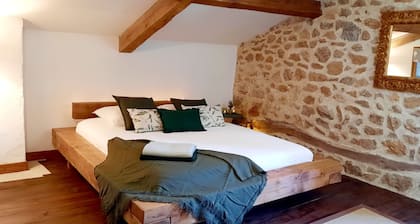 Charming family home ideally located in a quiet hamlet