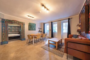 Deluxe Double Room | Living area | Heated floors - Design Apartments - "Villa Arnim" (Potsdam)