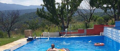 House, 2 Queen Beds | Pool