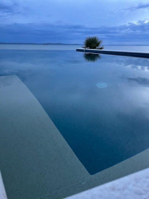 Outdoor pool, a heated pool - JamC Dream: Family dream right by the sea with heated pool (Privlaka)