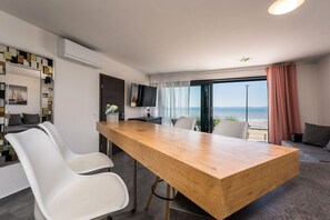 Dining - JamC Dream: Family dream right by the sea with heated pool (Privlaka)