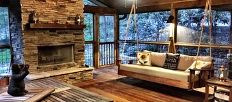 Cozy Appalachian Trail Cabin - Woody Gap & Blood Mountain in Suches, GA