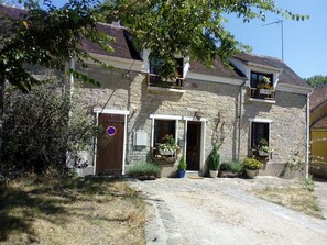 Exterior - Charming house in Recloses (Recloses)