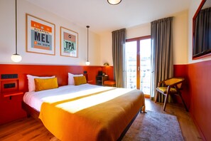 Habitación doble, vistas a la ciudad | Sistema de insonorización, wifi gratis, ropa de cama