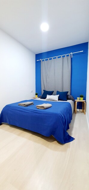 Habitación básica doble | Insonorización, wifi gratis y ropa de cama 