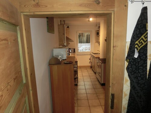 Ferien-Handwerker-Messewohnung
20 Minuten bis Messezentrum
ruhige Lage