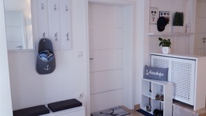Studio, 1 dobbeltseng med sovesofa (incl. EUR 25 cleaning fee per stay) | Oppholdsområde | Flatskjerm-TV