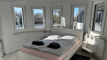 Studio, 1 Double Bed with Sofa bed (incl. EUR 25 cleaning fee per stay) | Iron/ironing board, free WiFi, bed sheets