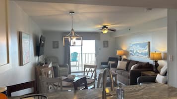 Smart TV, DVD player