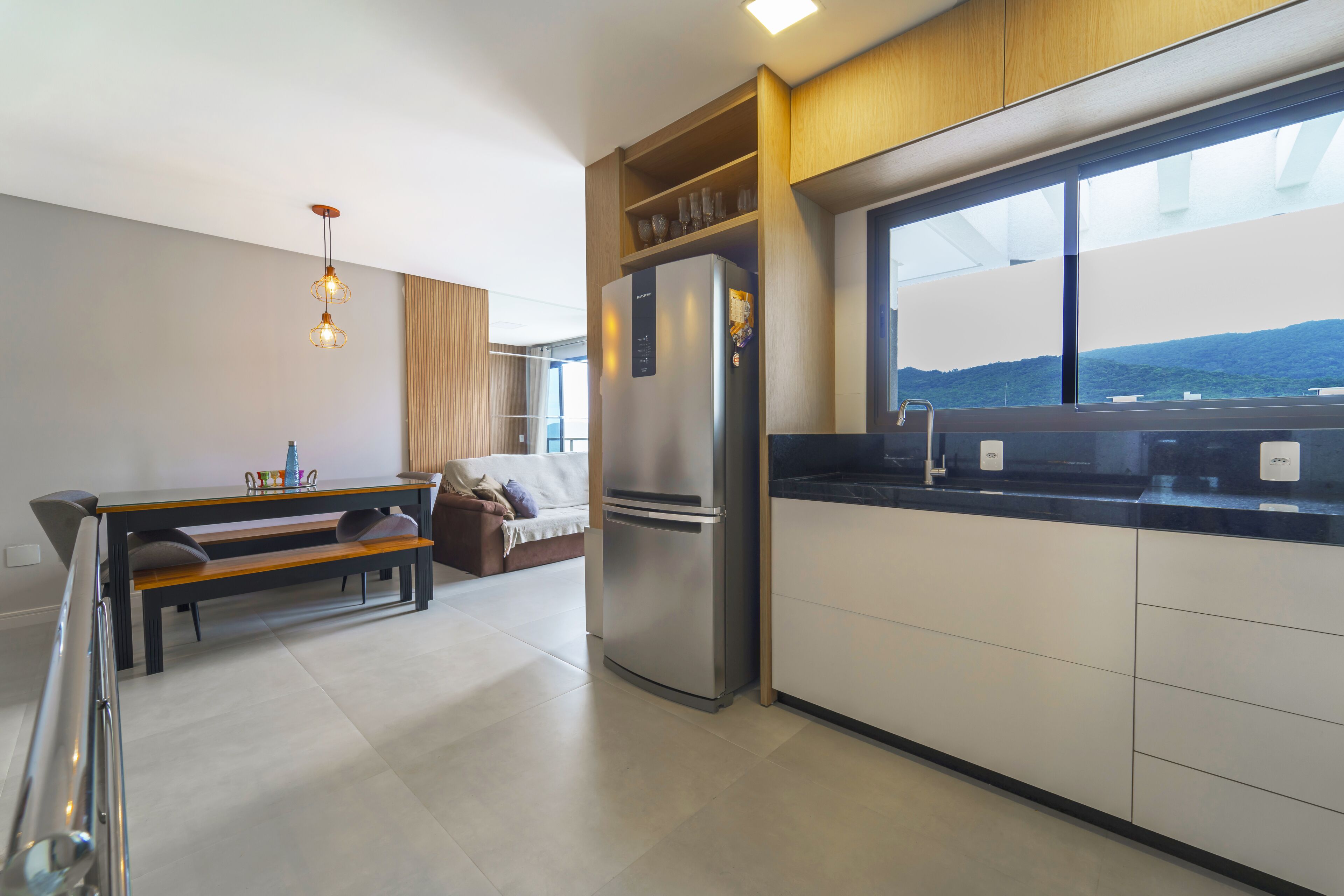 Traditional Apartment | Private kitchen | Fridge, microwave, oven, blender