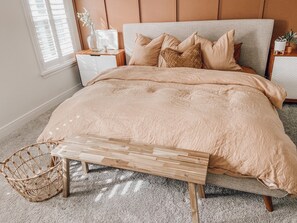 3 makuuhuonetta, silitysrauta/-lauta, Wi-Fi, vuodevaatteet