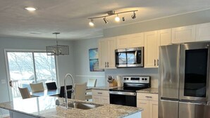 Private kitchen - Great view, private dock with boat/Jetski options (Lake Ozark)