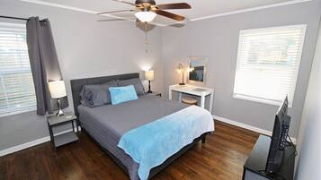 3 bedrooms, iron/ironing board, free WiFi, bed sheets