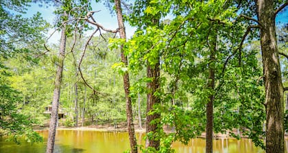 Lake View Vacation perfect place to unwind & only 1 mile from Callaway Gardens!
