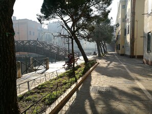 Nicht klassifiziertes Bild, 2 von 17, Schaltfläche