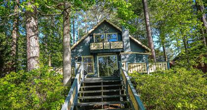 Spacious Lake View chalet perfect for making memories!