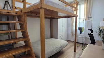 1 bedroom, iron/ironing board, WiFi (free), bed sheets